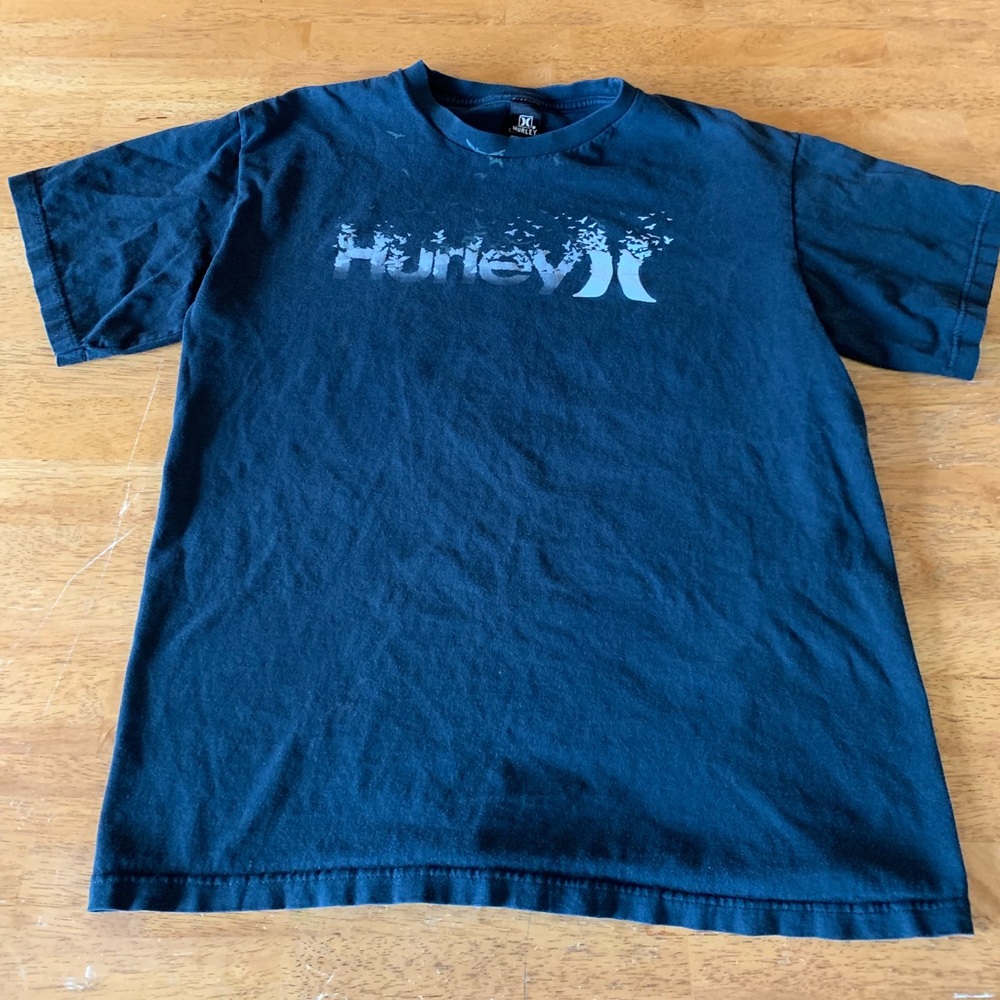 Hurley T-shirt size M great condition